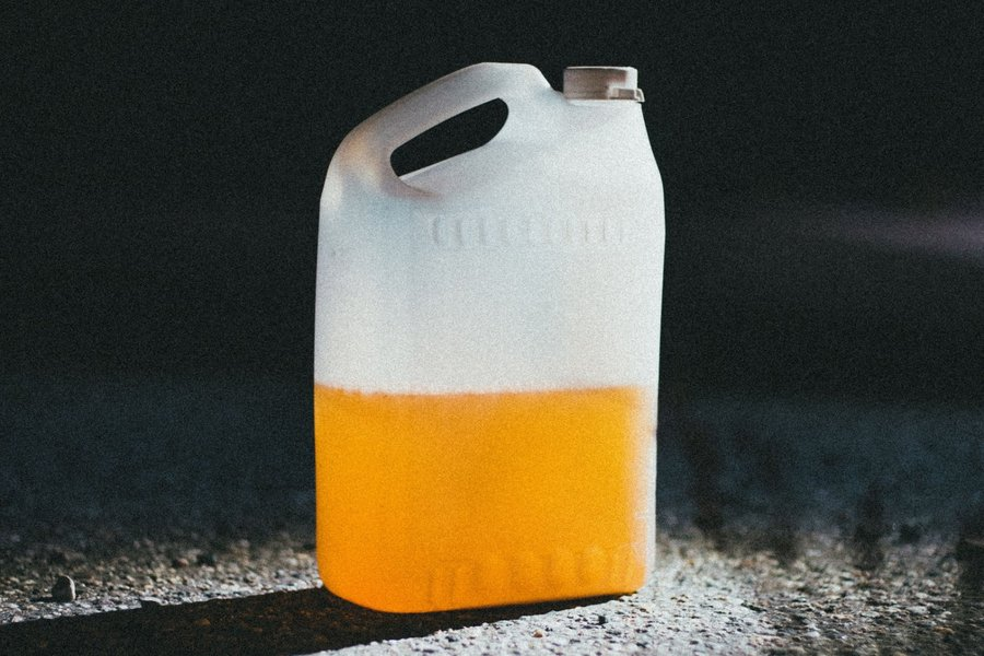 Gasolina o gasoil viejo: daños y cómo recuperarlo